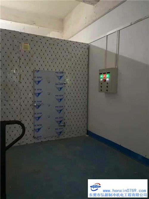 深圳拆裝冷庫完工交付，邊試機邊進貨